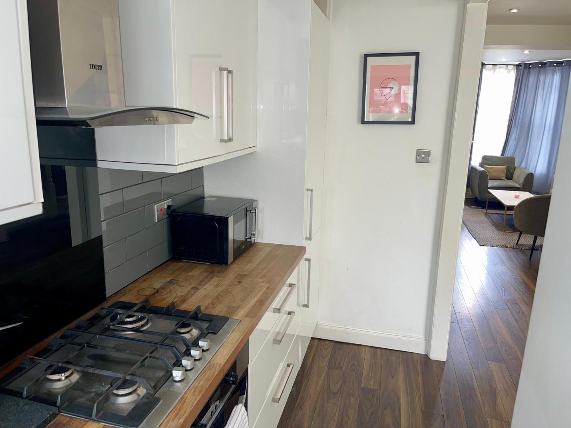 Apartment Spacious 2 Bedroom With Garden And Driveway Near Wimbledon London